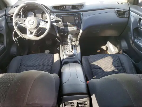 JN1BJ1CP8HW028189 2017 NISSAN ROGUE - Image 8
