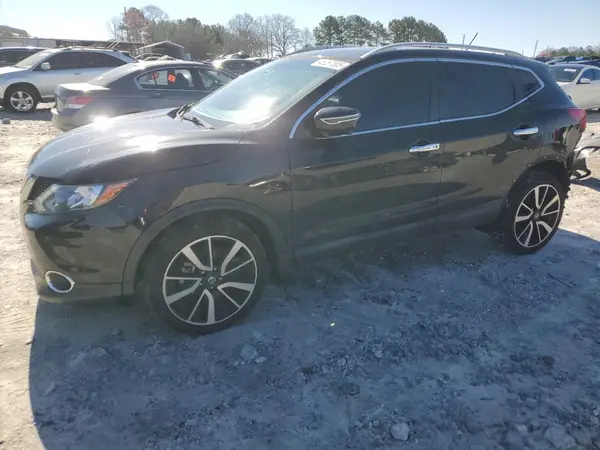 JN1BJ1CP8HW028497 2017 NISSAN ROGUE - Image 1