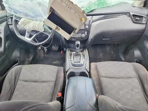 JN1BJ1CP8HW029844 2017 NISSAN ROGUE - Image 8