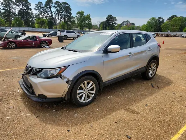 JN1BJ1CP8HW035837 2017 NISSAN ROGUE - Image 1