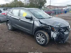 JN1BJ1CP8JW100580 2018 NISSAN ROGUE