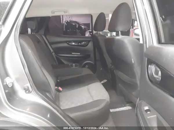 JN1BJ1CP8JW109666 2018 NISSAN ROGUE - Image 8