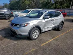 JN1BJ1CP8JW156907 2018 NISSAN ROGUE
