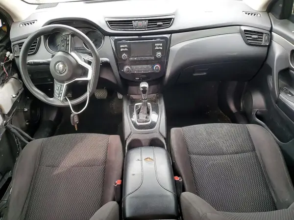 JN1BJ1CP8JW157619 2018 NISSAN ROGUE - Image 8
