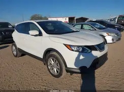 JN1BJ1CP8JW159239 2018 NISSAN ROGUE