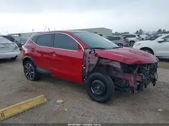 JN1BJ1CP8JW159385 2018 NISSAN ROGUE