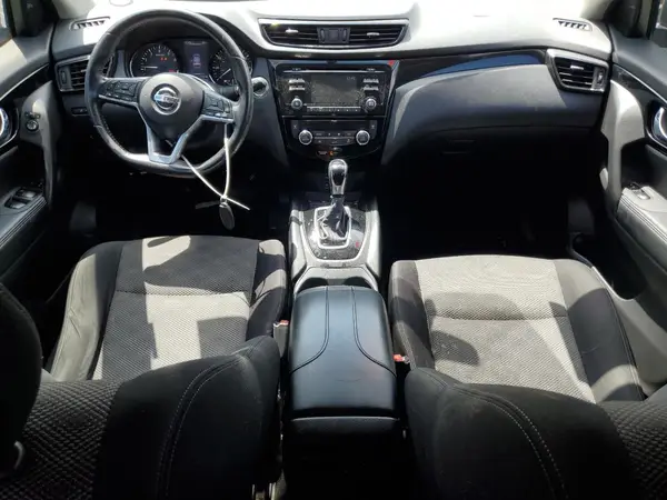JN1BJ1CP8JW161539 2018 NISSAN ROGUE - Image 8
