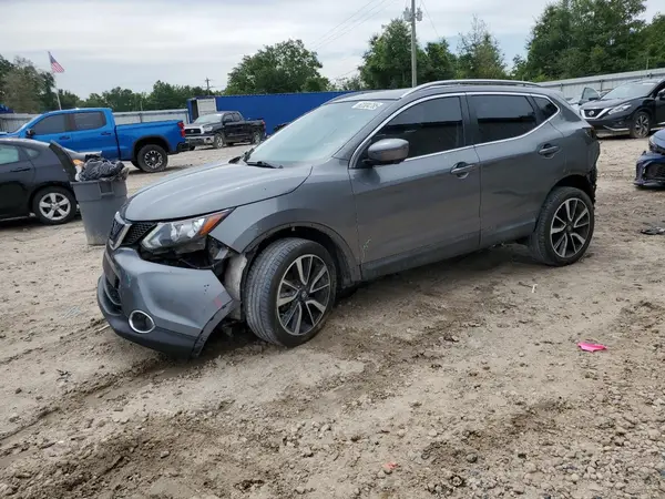 JN1BJ1CP8JW163100 2018 NISSAN ROGUE - Image 1