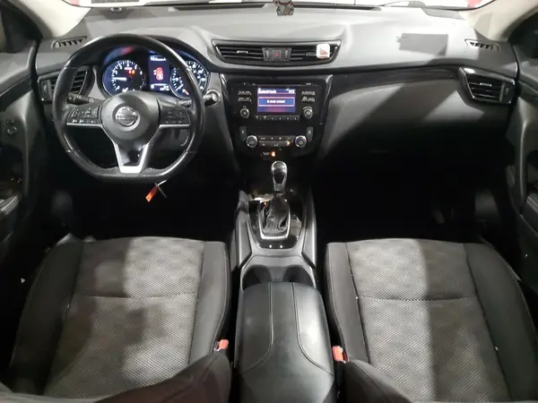 JN1BJ1CP8JW183069 2018 NISSAN ROGUE - Image 8