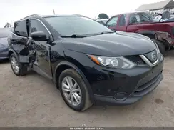 JN1BJ1CP8JW189776 2018 NISSAN ROGUE