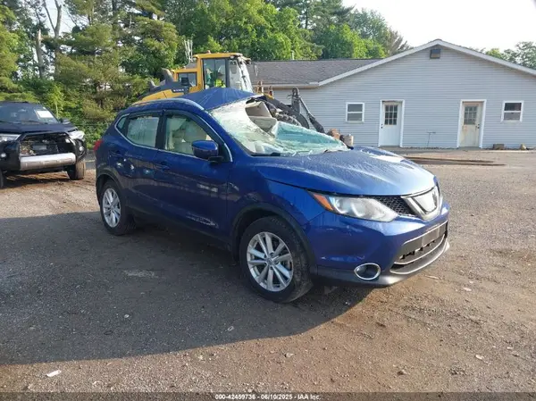 JN1BJ1CP8JW196324 2018 NISSAN ROGUE - Image 1
