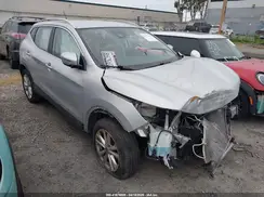 JN1BJ1CP8KW215701 2019 NISSAN ROGUE