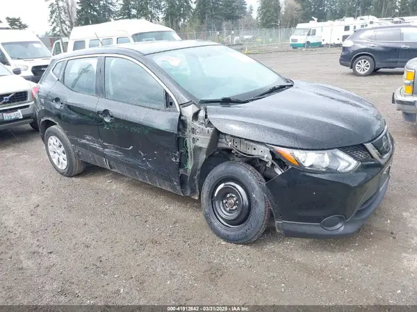 JN1BJ1CP8KW216136 2019 NISSAN ROGUE - Image 1