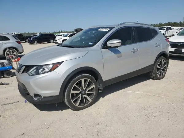 JN1BJ1CP8KW520759 2019 NISSAN ROGUE - Image 1