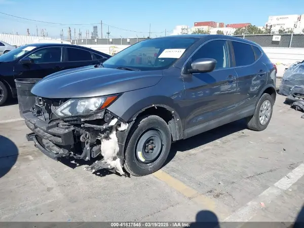 JN1BJ1CP8KW521247 2019 NISSAN ROGUE - Image 2