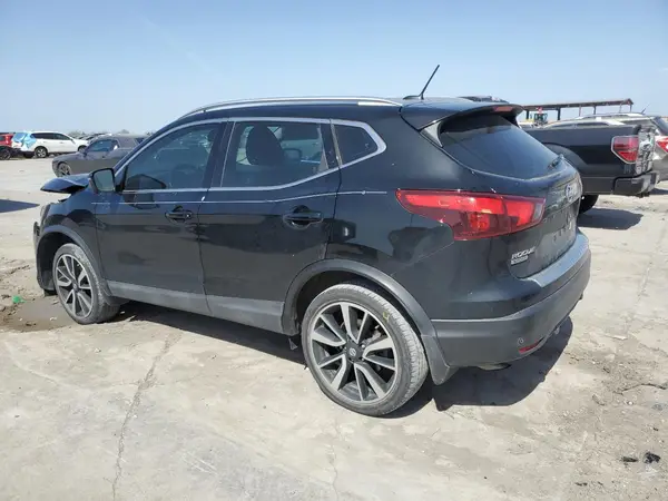 JN1BJ1CP8KW528313 2019 NISSAN ROGUE - Image 2