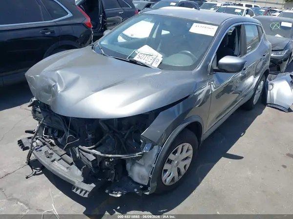 JN1BJ1CP9HW002216 2017 NISSAN ROGUE - Image 2