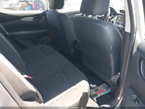 JN1BJ1CP9HW002216 2017 NISSAN ROGUE - Image 8