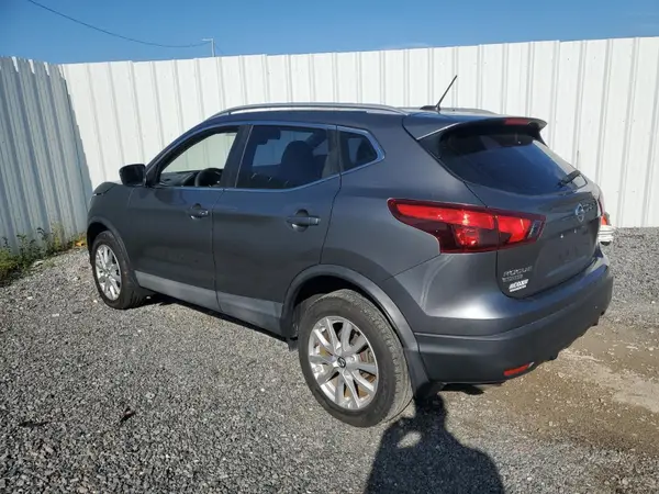 JN1BJ1CP9HW003124 2017 NISSAN ROGUE - Image 2