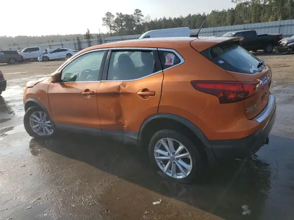 JN1BJ1CP9HW005018 2017 NISSAN ROGUE - Image 2