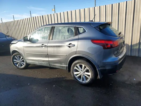 JN1BJ1CP9HW005617 2017 NISSAN ROGUE - Image 2
