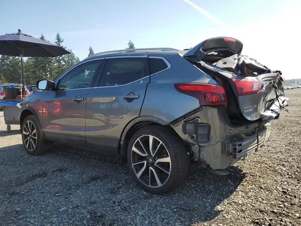 JN1BJ1CP9HW006430 2017 NISSAN ROGUE - Image 2