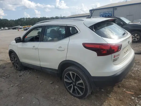 JN1BJ1CP9HW007321 2017 NISSAN ROGUE - Image 2