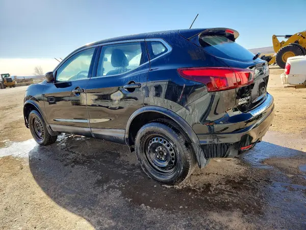 JN1BJ1CP9HW008940 2017 NISSAN ROGUE - Image 2