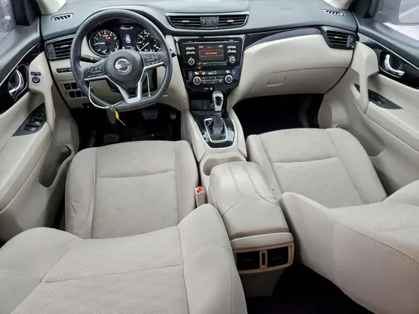 JN1BJ1CP9HW010705 2017 NISSAN ROGUE - Image 8
