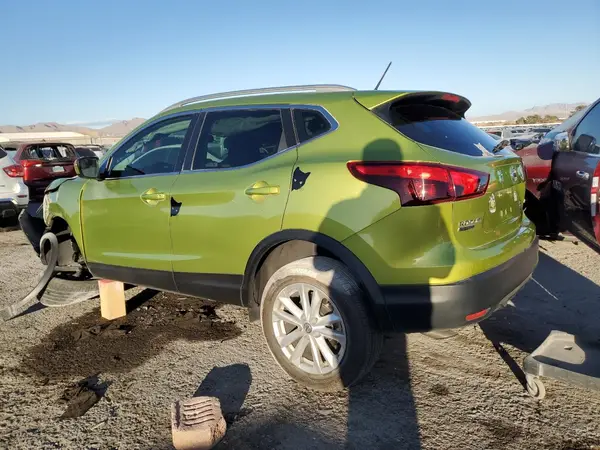 JN1BJ1CP9HW011059 2017 NISSAN ROGUE - Image 2