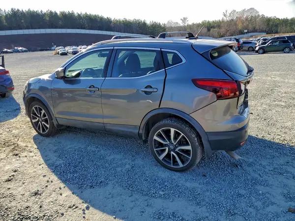 JN1BJ1CP9HW012549 2017 NISSAN ROGUE - Image 2