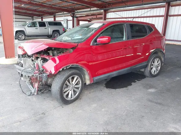 JN1BJ1CP9HW014060 2017 NISSAN ROGUE - Image 2