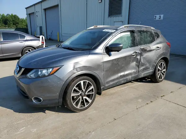 JN1BJ1CP9HW014107 2017 NISSAN ROGUE - Image 1
