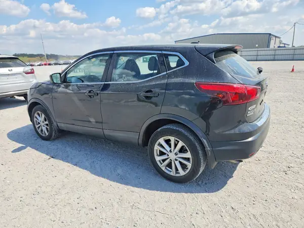 JN1BJ1CP9HW014205 2017 NISSAN ROGUE - Image 2