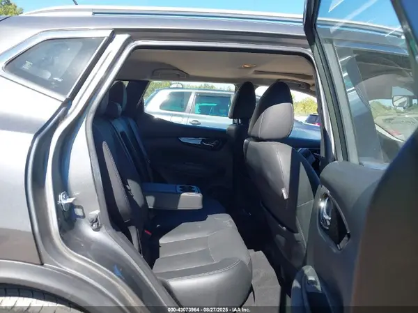 JN1BJ1CP9HW014544 2017 NISSAN ROGUE - Image 8