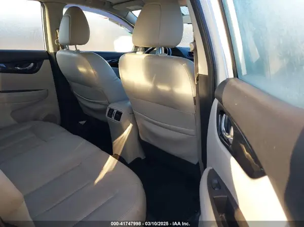 JN1BJ1CP9HW014608 2017 NISSAN ROGUE - Image 8