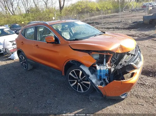 JN1BJ1CP9HW016617 2017 NISSAN ROGUE - Image 1