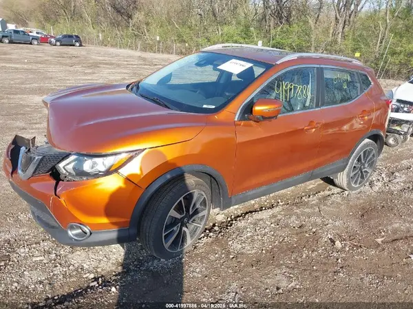 JN1BJ1CP9HW016617 2017 NISSAN ROGUE - Image 2