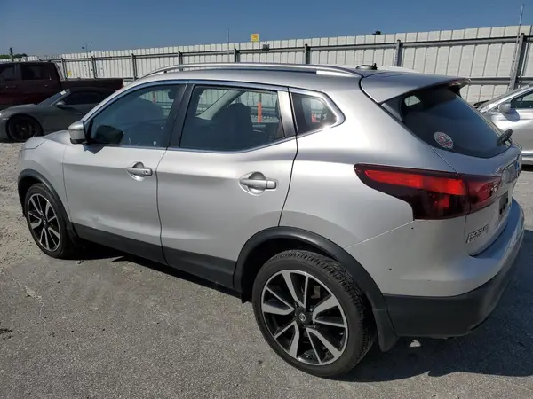 JN1BJ1CP9HW018335 2017 NISSAN ROGUE - Image 2