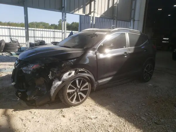 JN1BJ1CP9HW020652 2017 NISSAN ROGUE - Image 1