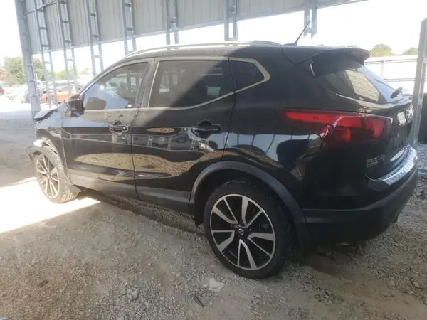 JN1BJ1CP9HW020652 2017 NISSAN ROGUE - Image 2