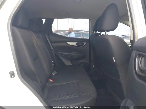 JN1BJ1CP9HW021168 2017 NISSAN ROGUE - Image 8