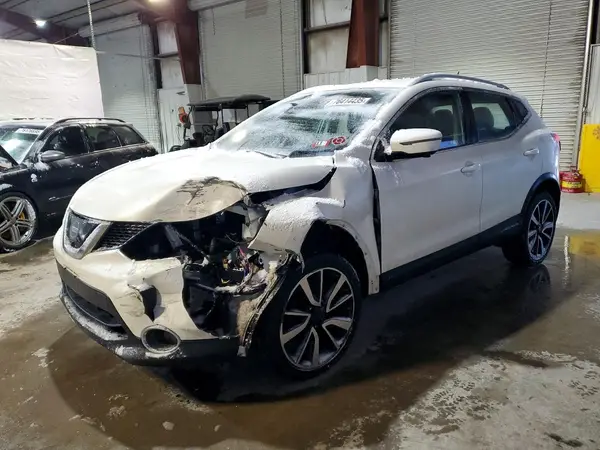 JN1BJ1CP9HW022532 2017 NISSAN ROGUE - Image 1