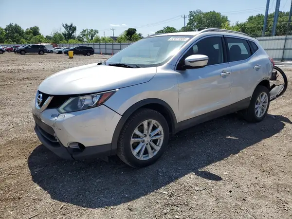 JN1BJ1CP9HW025799 2017 NISSAN ROGUE - Image 1