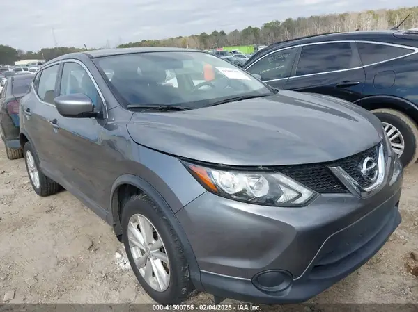 JN1BJ1CP9HW026144 2017 NISSAN ROGUE - Image 1