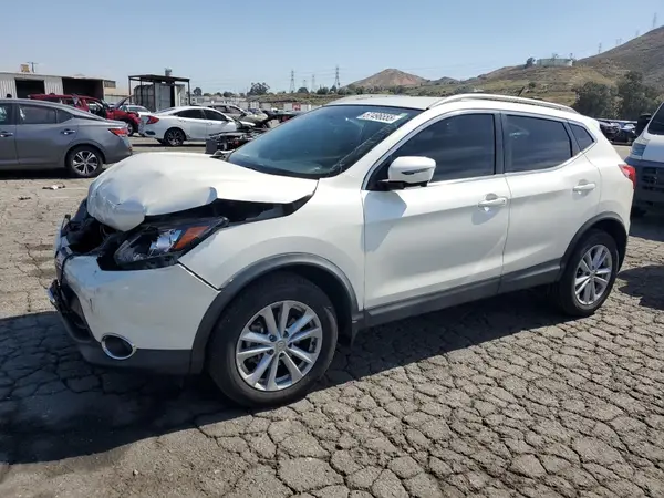JN1BJ1CP9HW026743 2017 NISSAN ROGUE - Image 1