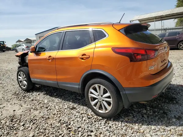 JN1BJ1CP9HW031389 2017 NISSAN ROGUE - Image 2