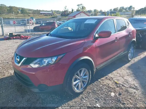 JN1BJ1CP9HW033076 2017 NISSAN ROGUE - Image 2