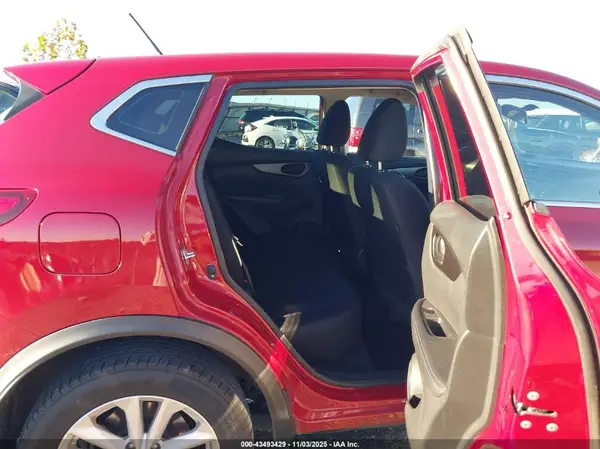 JN1BJ1CP9HW033076 2017 NISSAN ROGUE - Image 8