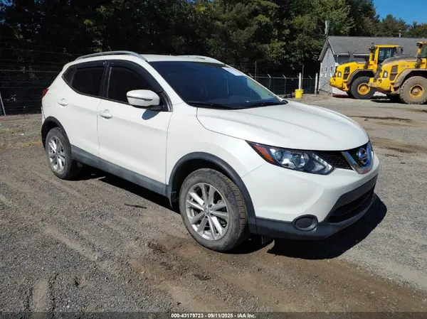 JN1BJ1CP9HW033322 2017 NISSAN ROGUE - Image 1